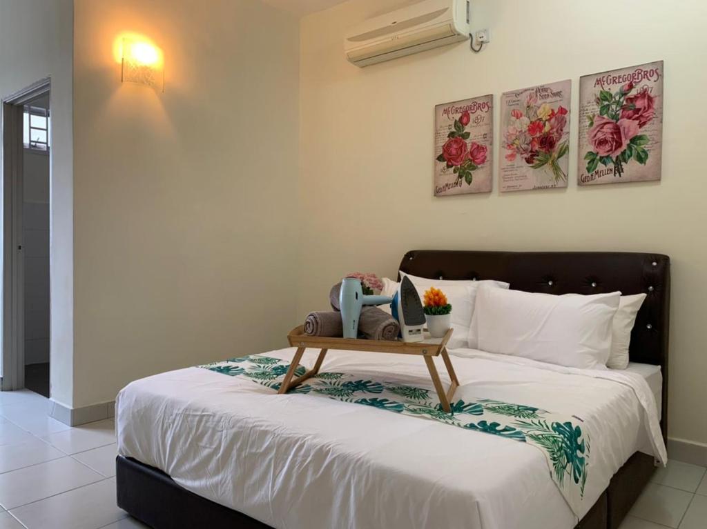 Tebrau City Residence, Warm Suite by HomestayJB photo