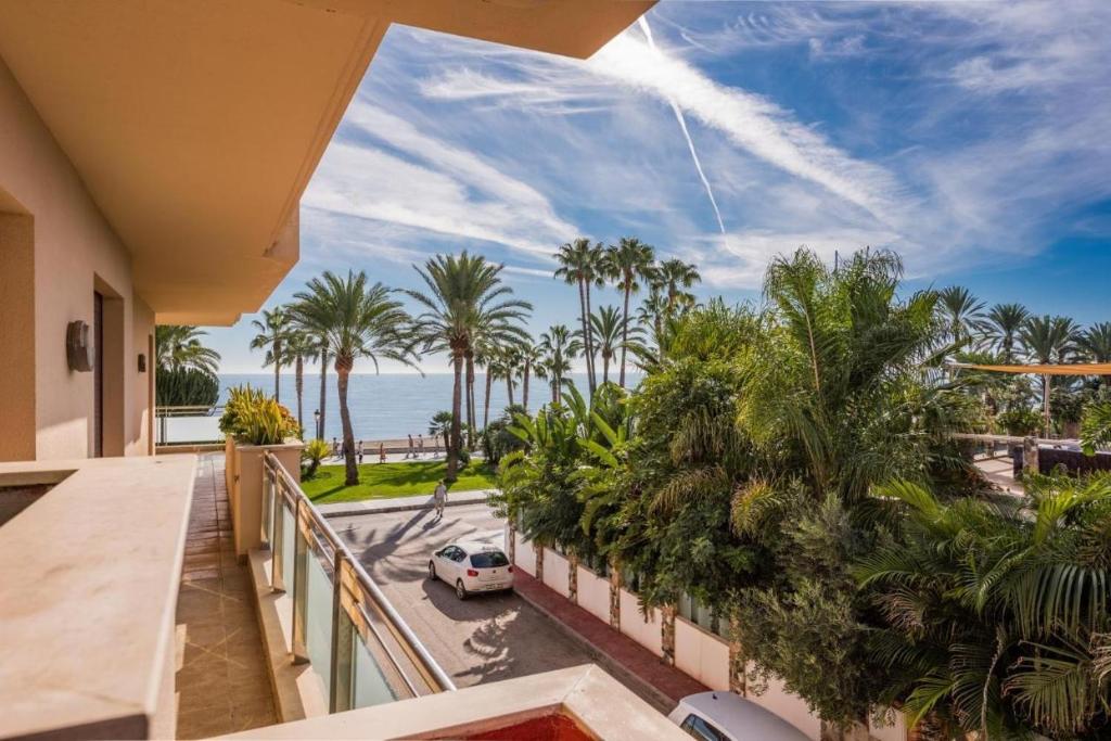 Apartamento en la zona puerto banus "Noray Playa" - 1