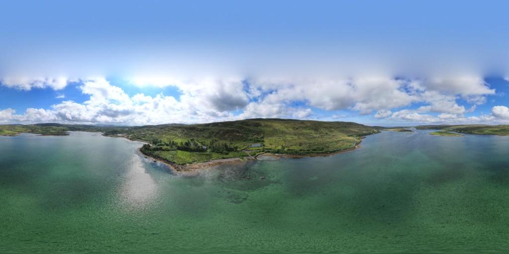 Exterior view, Waterfront Rest B&B in Clifden