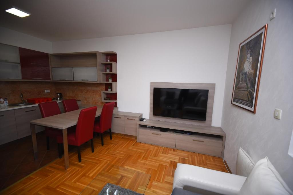 New apartment located in the heart of Niksic. photo