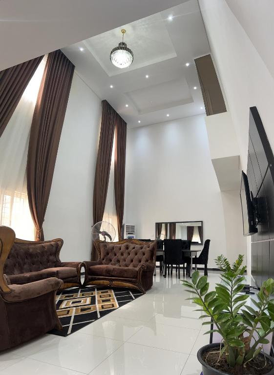 House2 Executive Master Suite — Hotel in Abuja