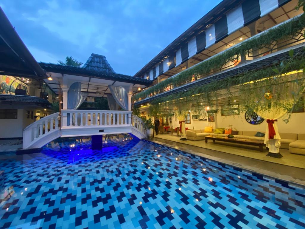 Swimming pool, Raintree Boutique Villa & Gallery in Yogyakarta