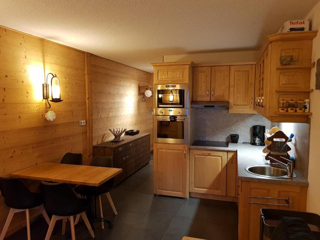 Studio rénové avec balcon et parking à Flaine - FR-1-425-121 - 1