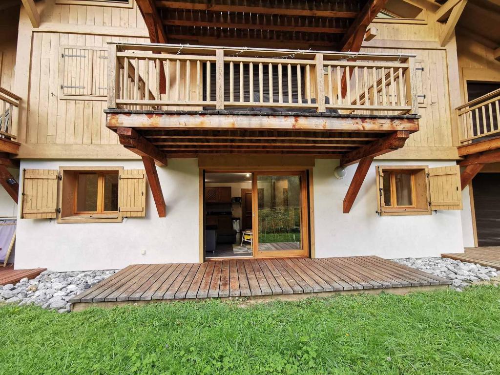 Appartement T3 cosy près du centre avec terrasse et parking - FR-1-624-114 - 2