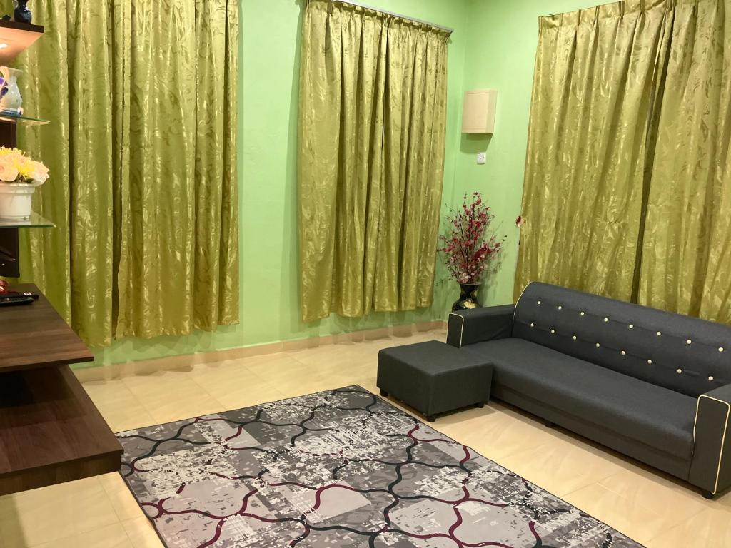 Al-Hafiz Homestay photo