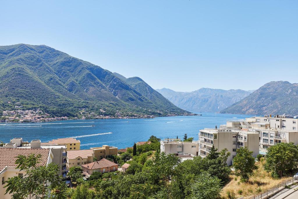 Apartment 3 With Amazing Sea View, Kotor