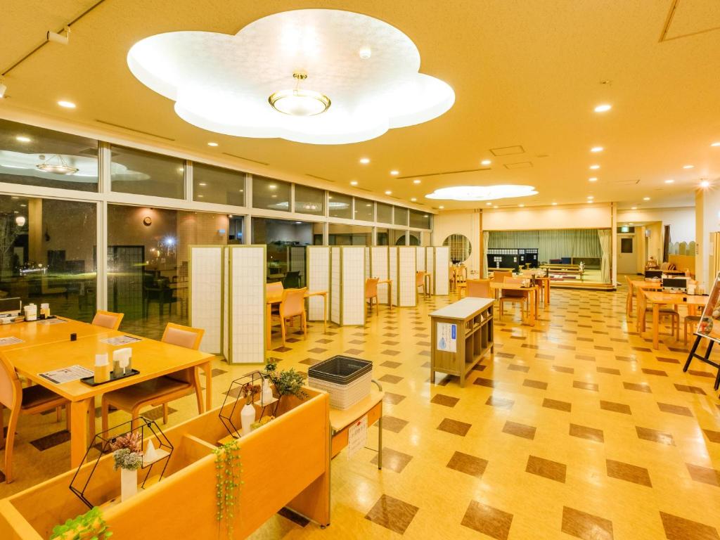 Best Price on SPA HOTEL YUTTARIKAN in Satsumasendai + Reviews!