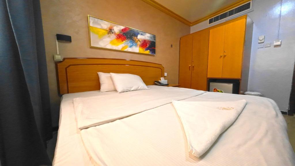 Maaeen Hotel photo