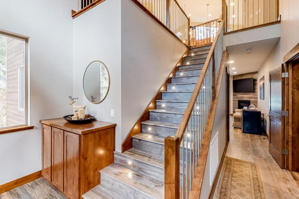 Luxury Escape at Thunderbird photo