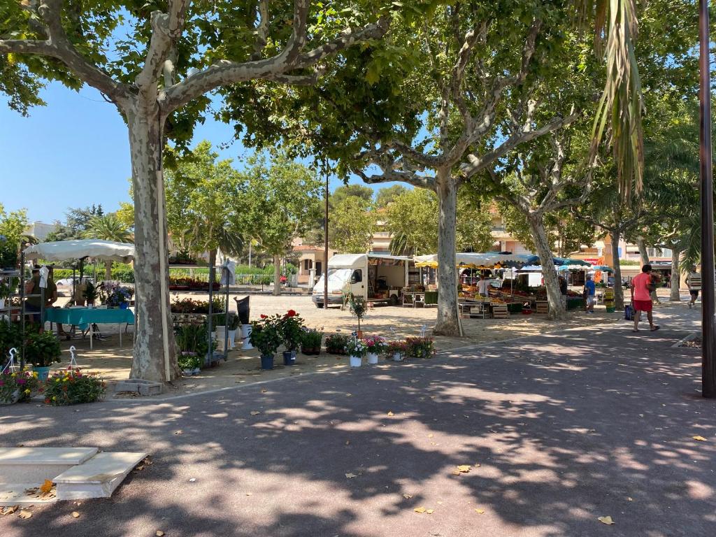 Saint Aygulf - a 250m de la mer- 3 pieces 45m2 - 5