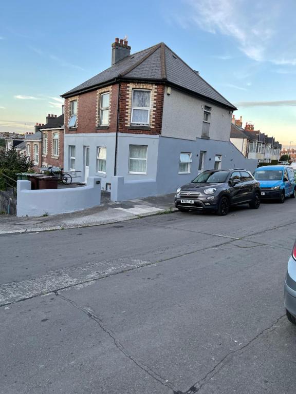 H &P accommodation, Plymouth