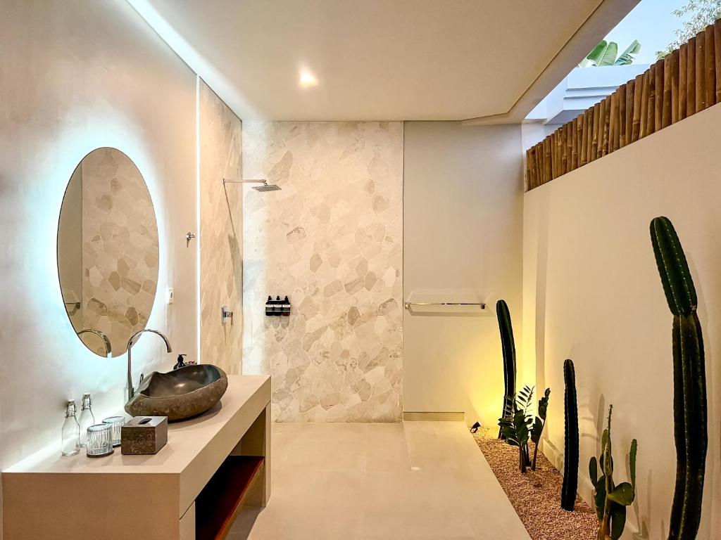 Kalia Bingin – Adult only