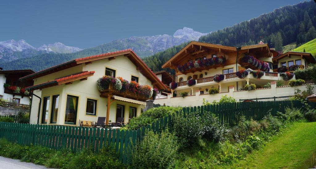 Chalet Olympia - 4