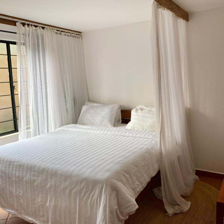 Lilac Hideaway photo