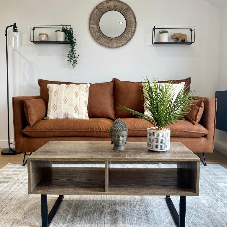 Modern 2 Bed Apartment/Free Parking/Near City/Self-Check In, Handsworth