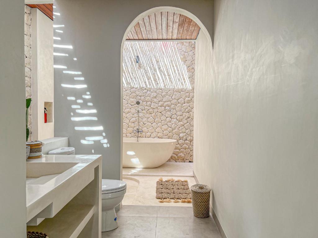 Moana Villa & Suites Bingin photo