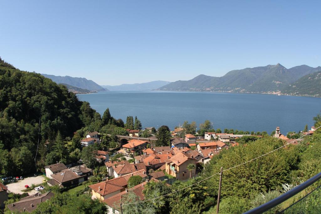 Casa Colmegna mit traumhaften See- und Bergblick - 2