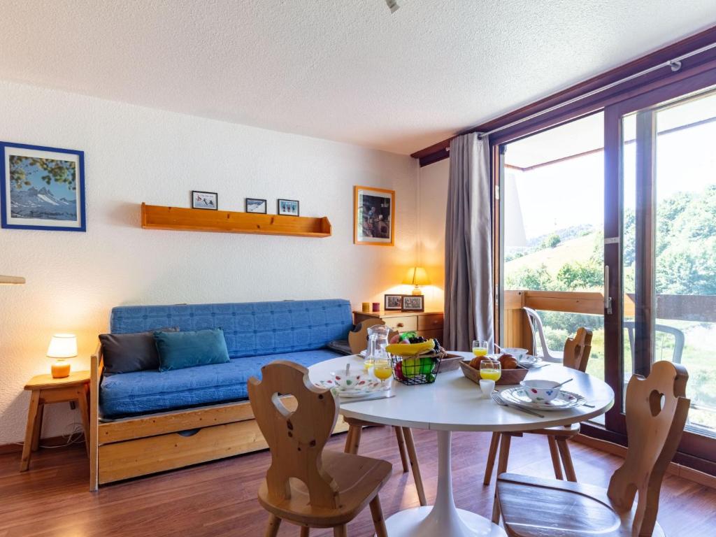 Apartment Vostok Zodiaque-57 by Interhome - 1