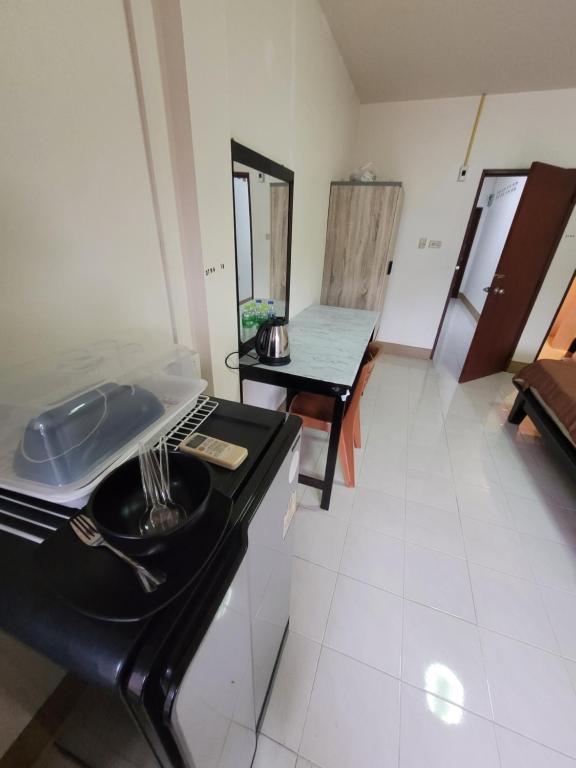 Yield Bar and Guesthouse, Ao nang — Hotel in Krabi