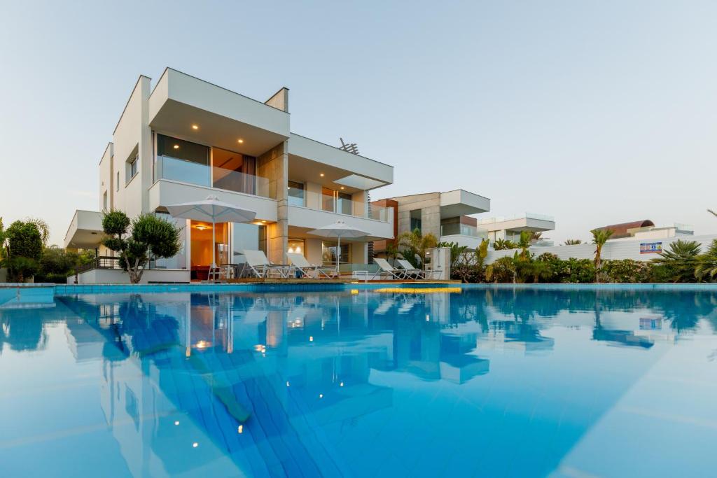 Tranquility Beachfront Villa — Hotel in Ayia Napa