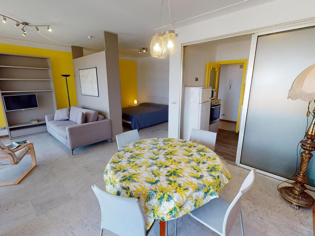 Studio rénové face mer avec terrasse à Menton, proche centre-ville et plages - FR-1-196-301 - 5