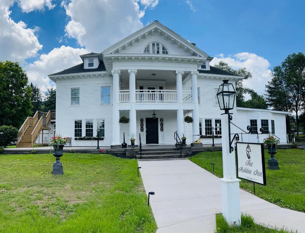 The Hidden Inn, South Kortright