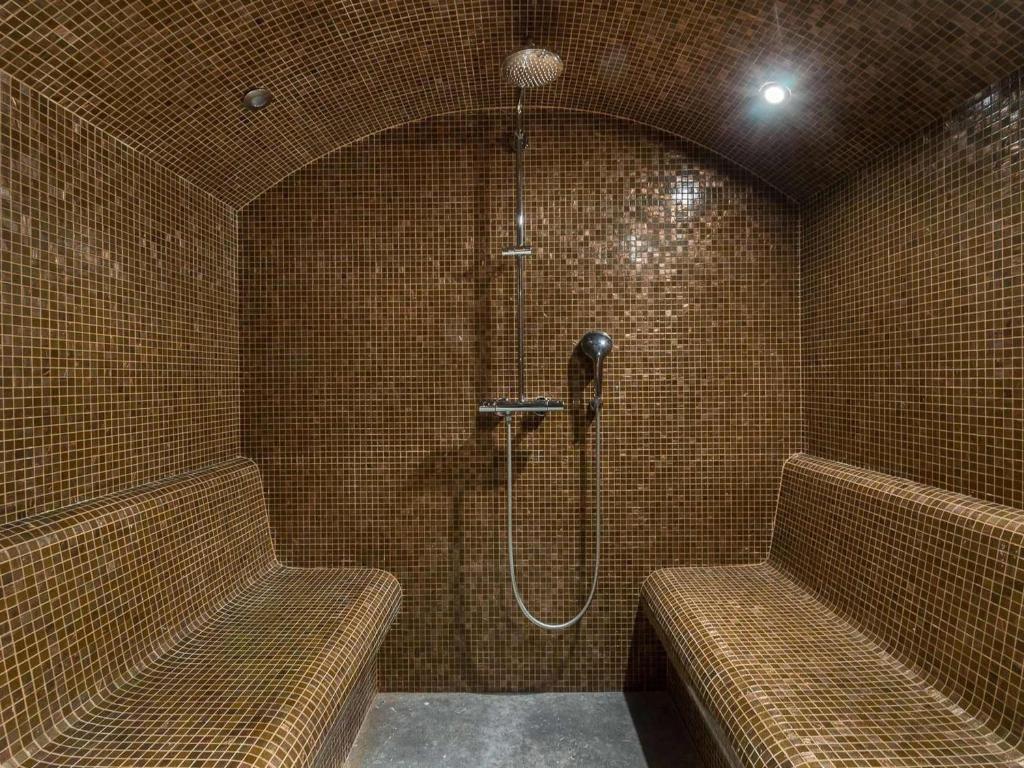 Chalet de Luxe à Val d'Isère avec Jacuzzi et Hammam - FR-1-567-8 - 4