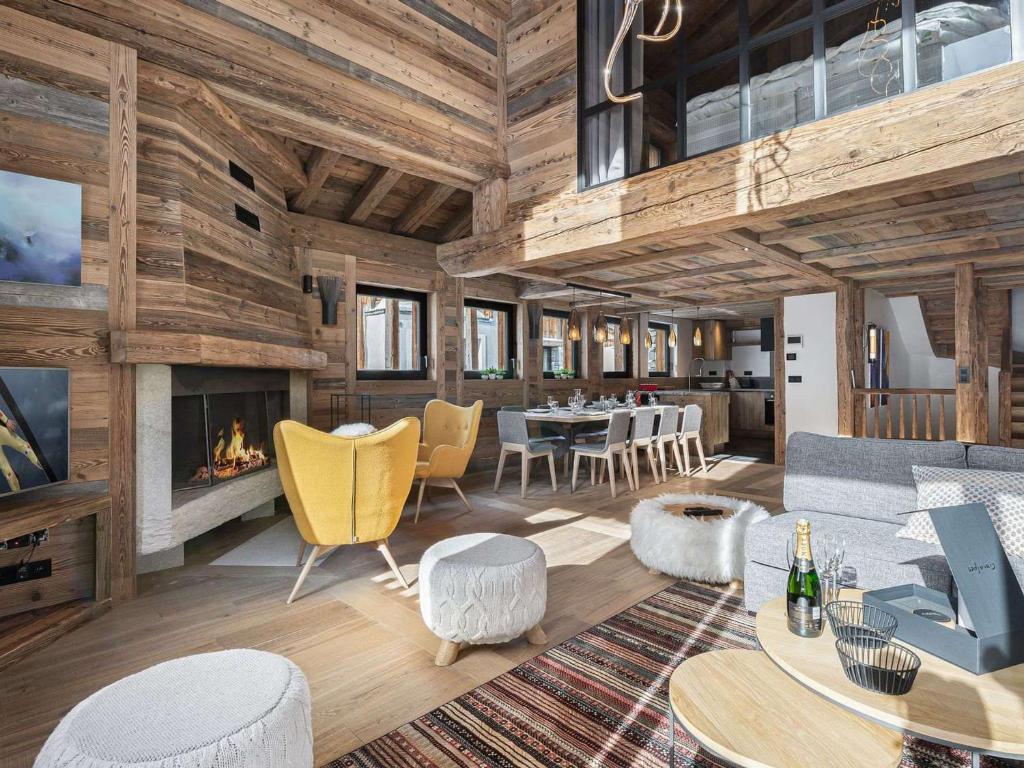 Chalet d'Exception avec Piscine, Hammam et Ascenseur à Val d'Isère, Proche des Pistes - FR-1-567-38 - 2