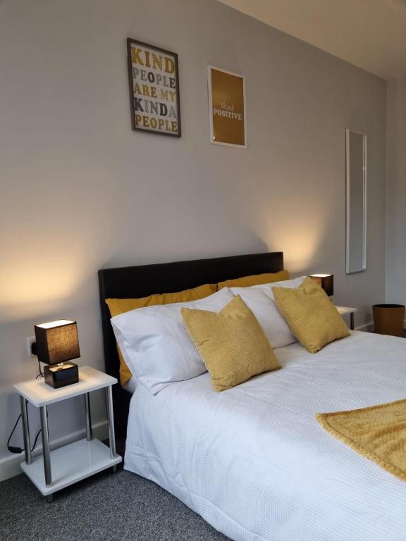 Spacious City Centre Apartment photo