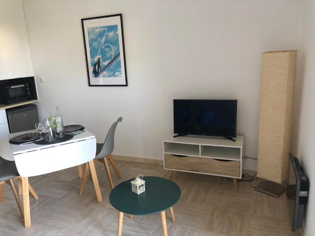 Appartement 2 personnes calme proche de la mer piscine tennis - 3