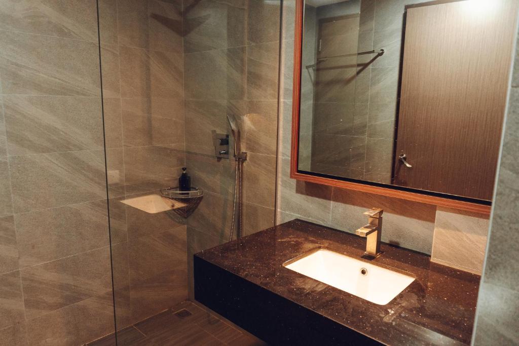 HARBOURBAY RESIDENCES 16-09 SEA VIEW & SINGAPORE (ROMANTIC & BEST IN TOWN) photo