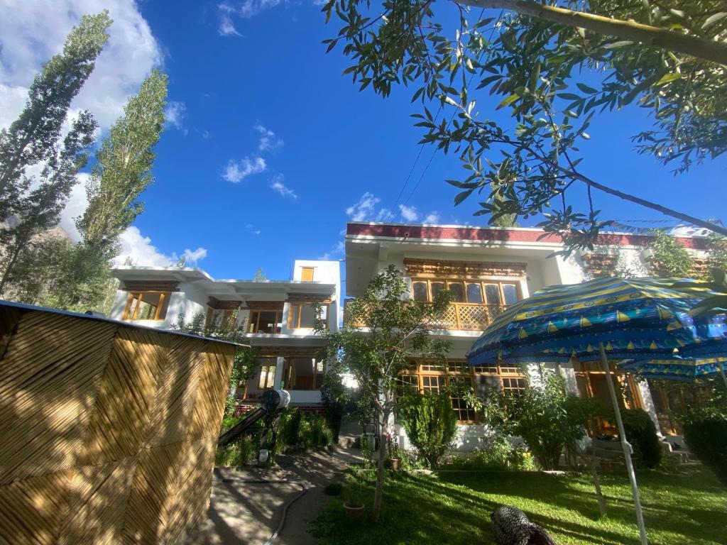 Otsal guest house nubra photo