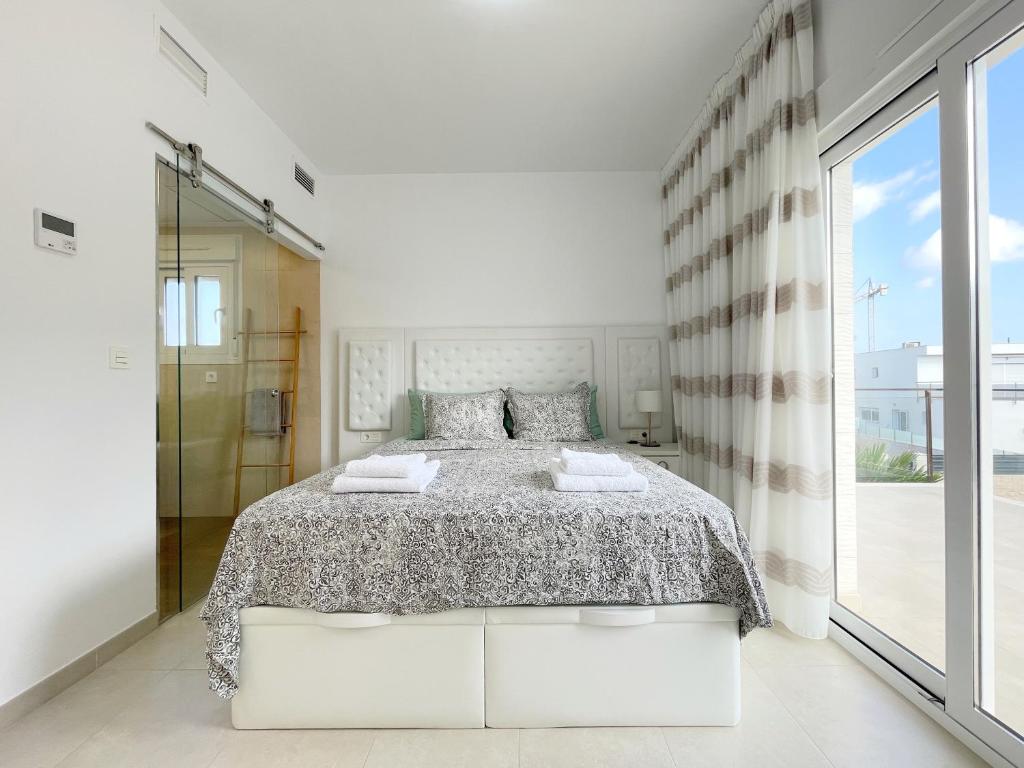 Perfect Getaway Villa - 5