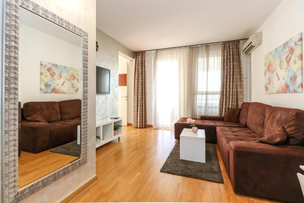 New Belgrade Apartment Lavina, parking 5 evra dan - 2