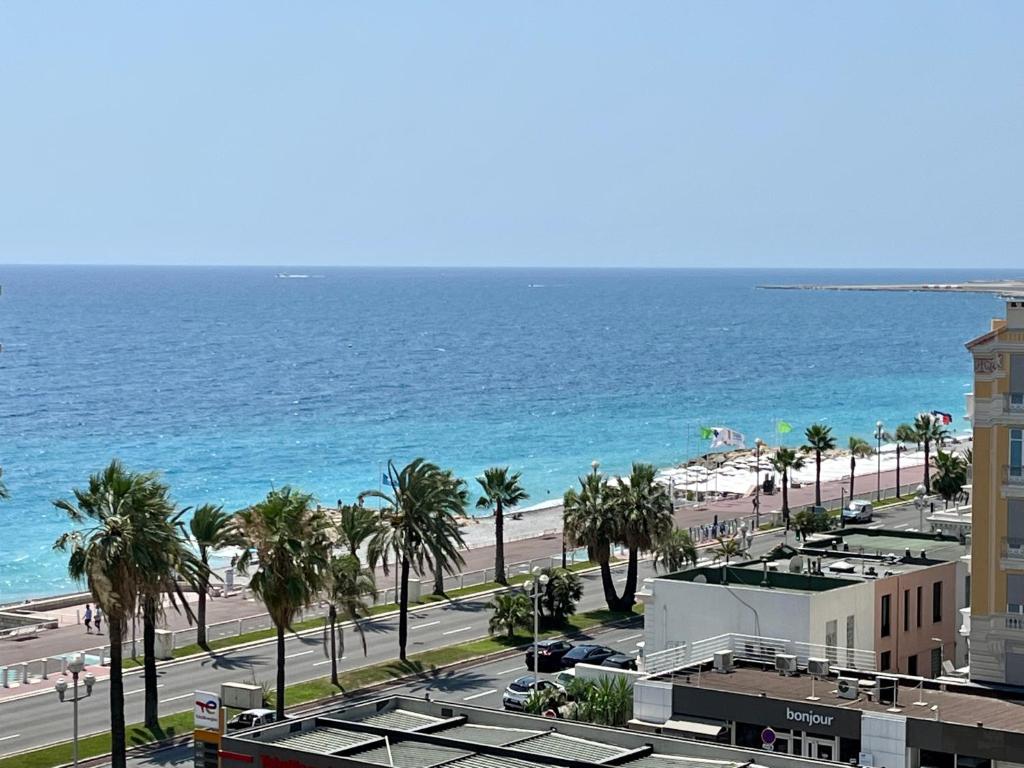 2 Bedrooms - Sea View Apartment - 3