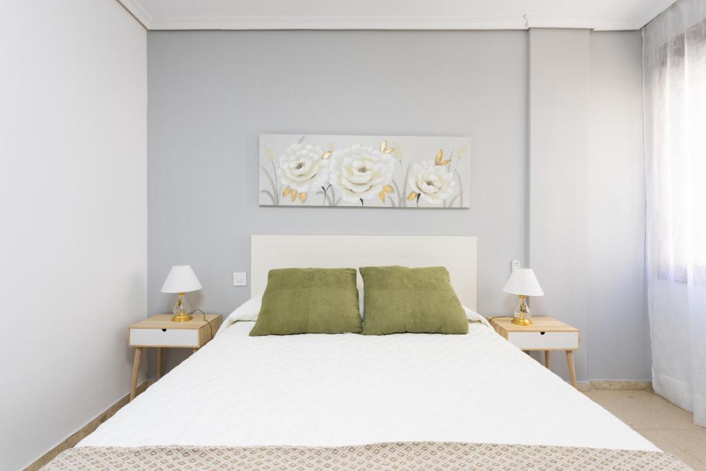 Home2Book Stylish & Roomy Santa Cruz City Center - 3