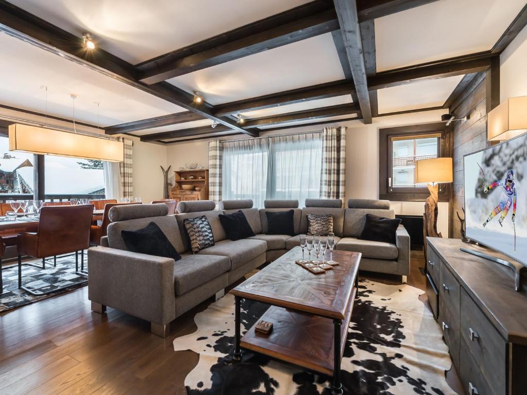 Chic appartement central avec cheminée et parking à Courchevel - FR-1-563-64 - 1
