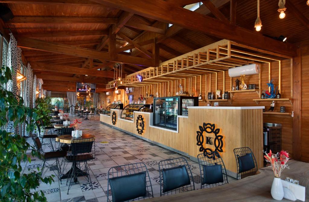 طعام و مشروبات