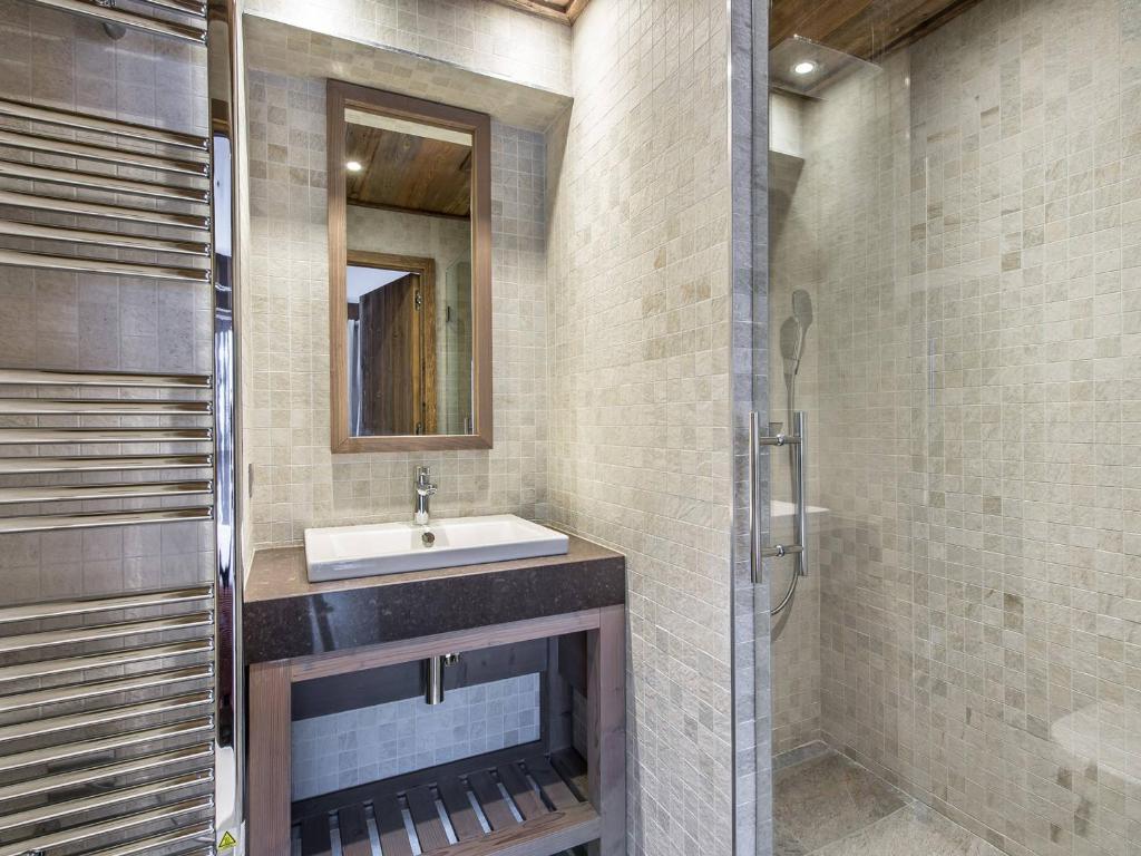 Appartement spacieux au pied des pistes avec accès SPA - FR-1-565-8 - 3
