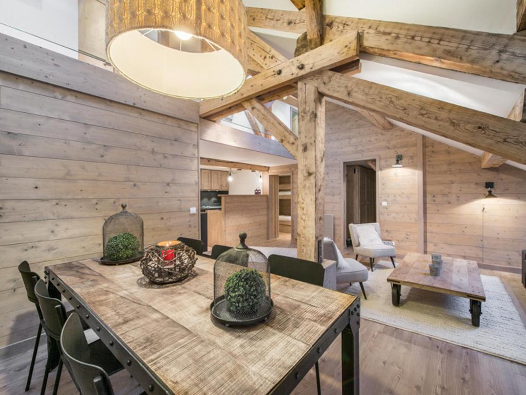 Élégant appartement duplex au cœur de Méribel, proche des pistes - FR-1-565-16 - 2