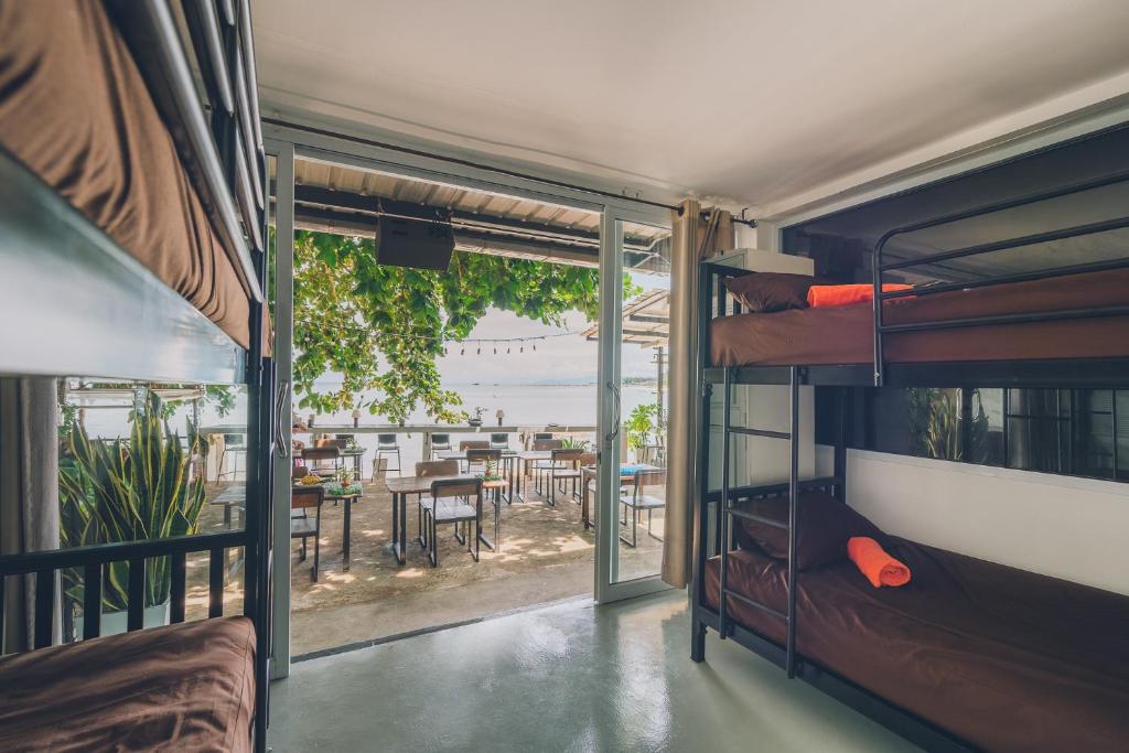 Chill Inn Lamai Hostel & Beach Cafe photo