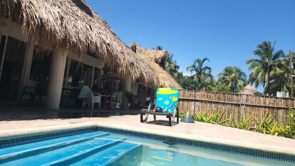 Luna di Mare monterrico beach paradise CASA ENTERA 3 dormitorios con AC piscina privada a 30 metros  photo