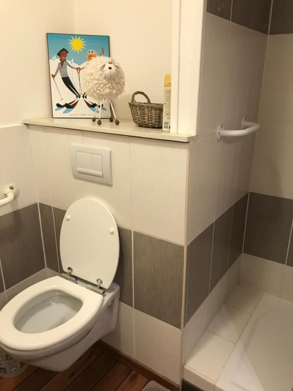 APPARTEMENT CENTRE VILLE WIFI PARKING DRAPS FOURNIS - 2