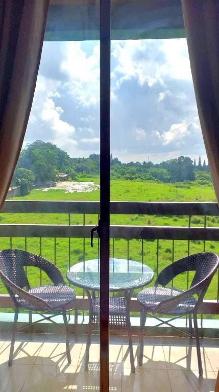 ACS Pine Suites Tagaytay photo