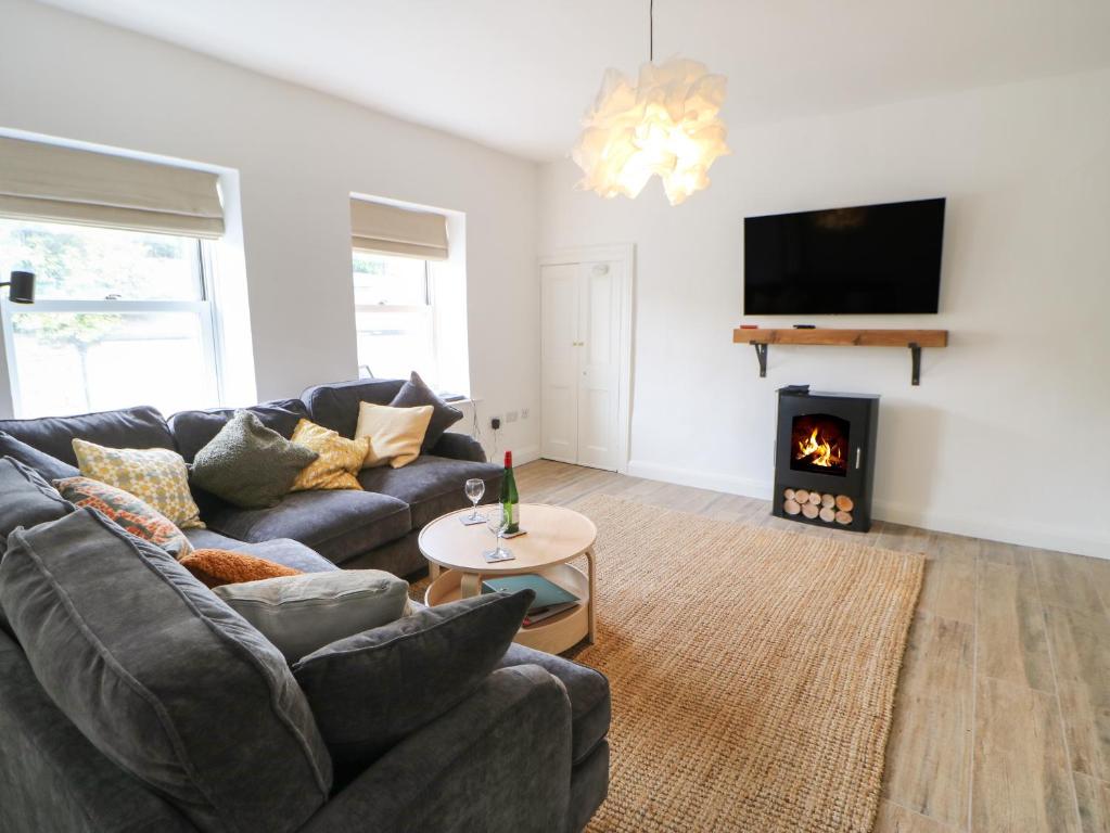 The Old Store, 2 Alpine Terrace, Richmond