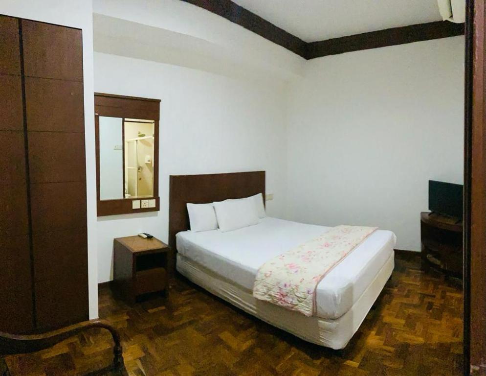 EE HOTEL Johor Jaya photo