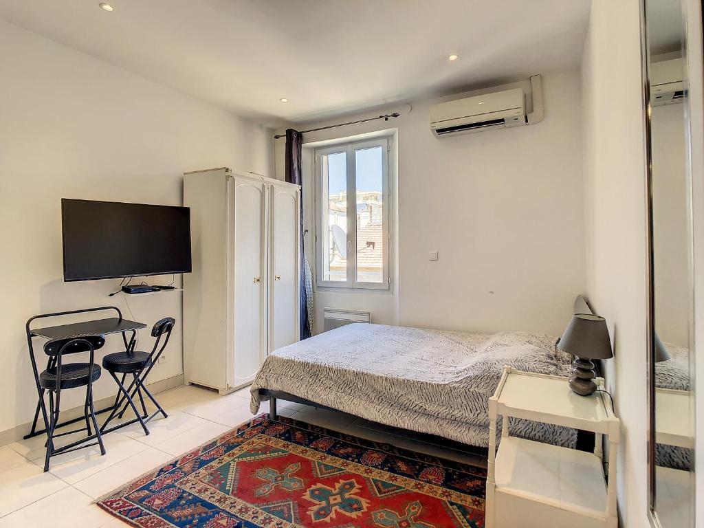 Studio Carré d'Or. 2 mins from the Croisette. 143 - 3
