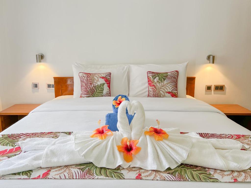 Palm Holiday Apartments photo