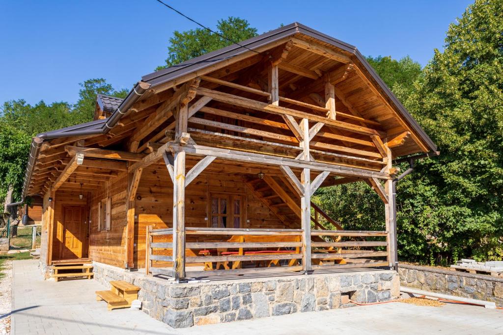 Kuća za odmor Lara, Otočac