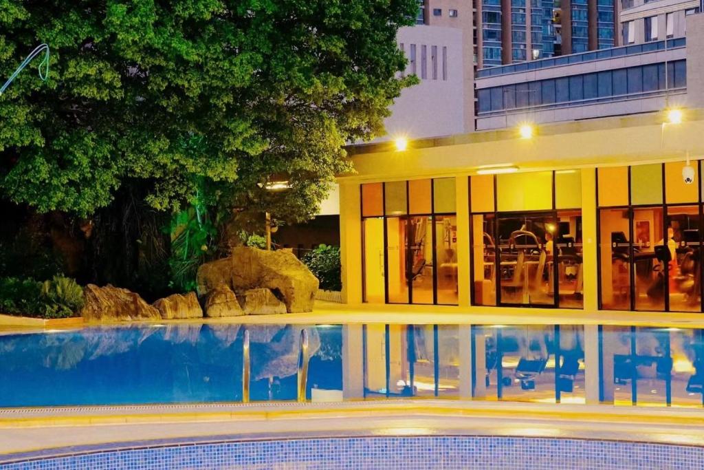 スイミングプール